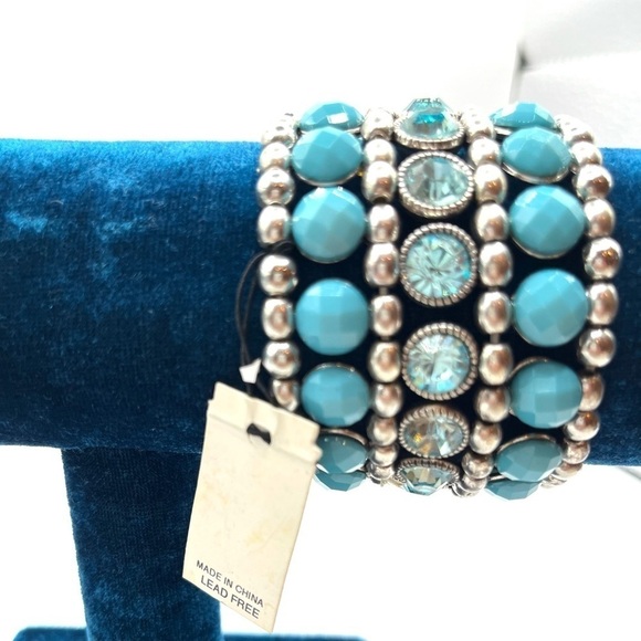 Sparkly Crystal & Blue Wide Stretch Cuff Bracelet Silver-tone Blues 2” wide - Picture 3 of 8